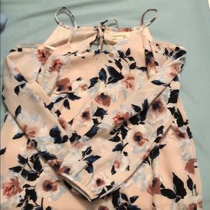 Floral top with Opened shoulders